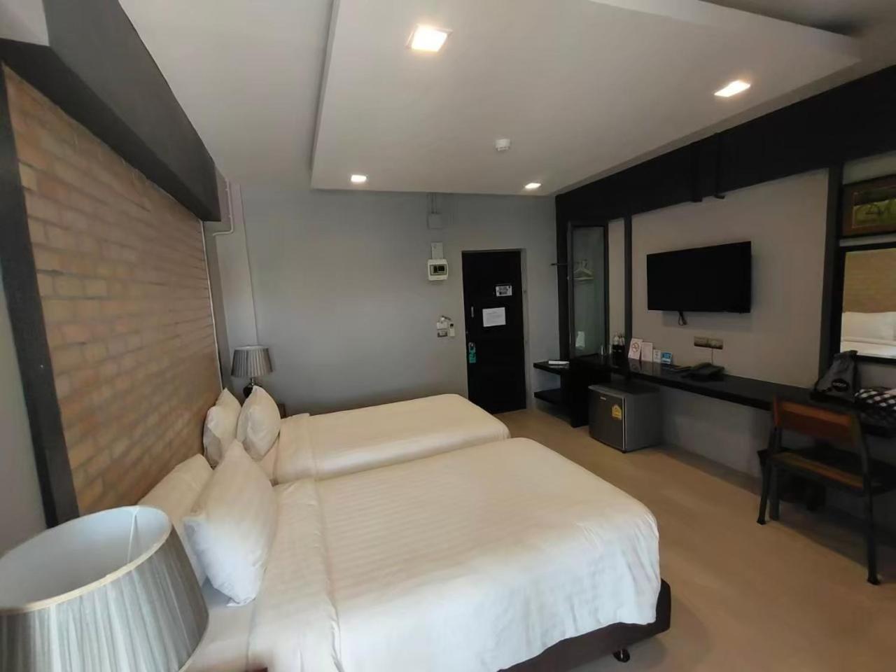 Qoo Hotel Buriram Exteriör bild
