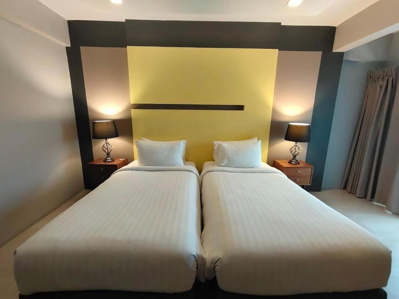 Qoo Hotel Buriram Exteriör bild